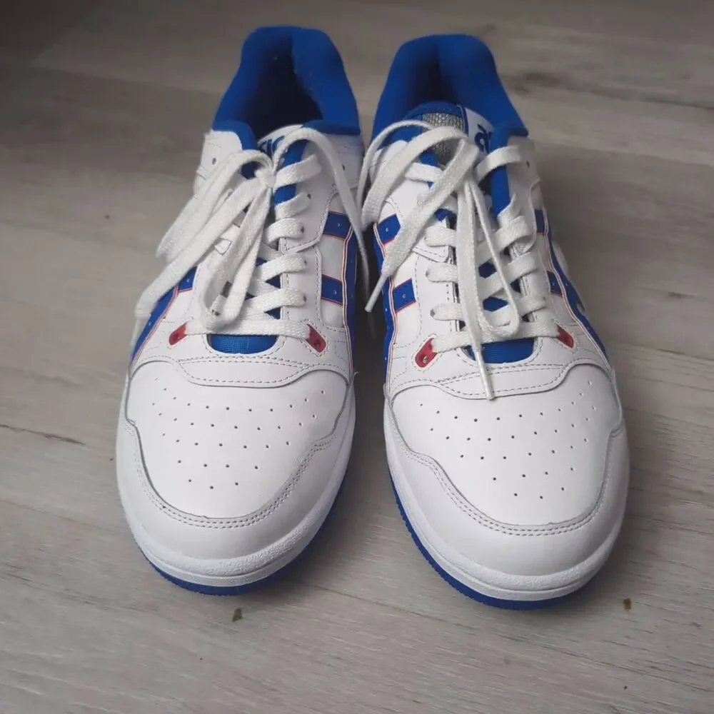 ASICS Shoes Newyork Knicks Mens Size 10 white and blue Asics Shoes